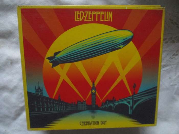 Led zeppelin double cd and dvd