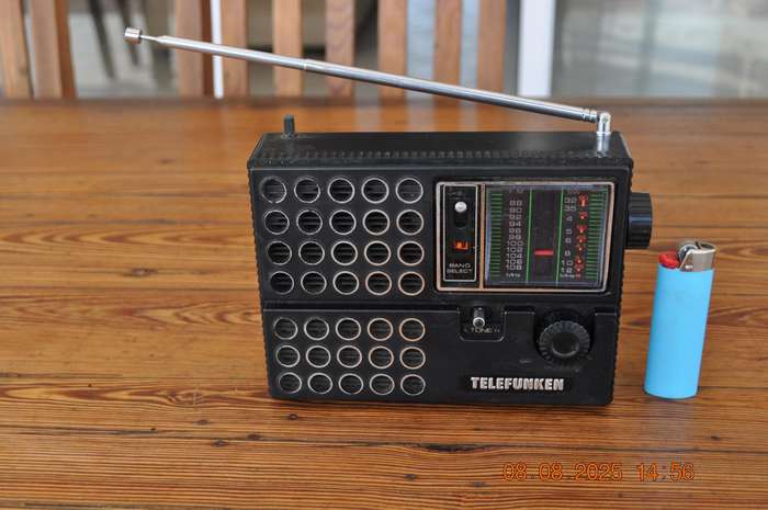 Vintage Telefunken Fm/Sw Radio (as is)