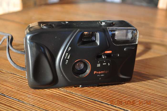 Premier PC-480 35mm Film Camera