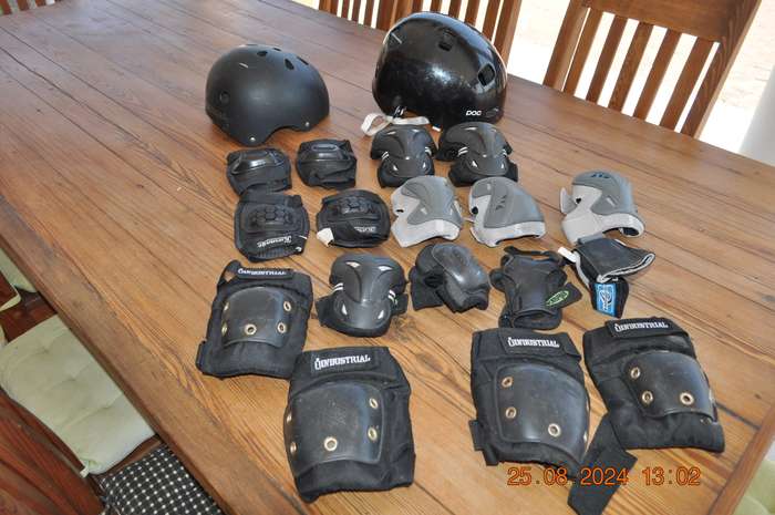 Protective Gear Helmet POC And Knee Pads