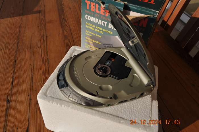 Vintage Telefunken Walkman CD Player