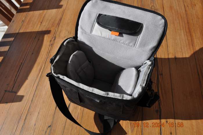 Lowepro Rezo 170 AW Camera Bag
