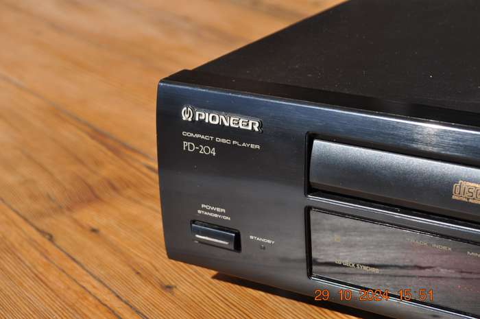 Pioneer PD-204 CD Player