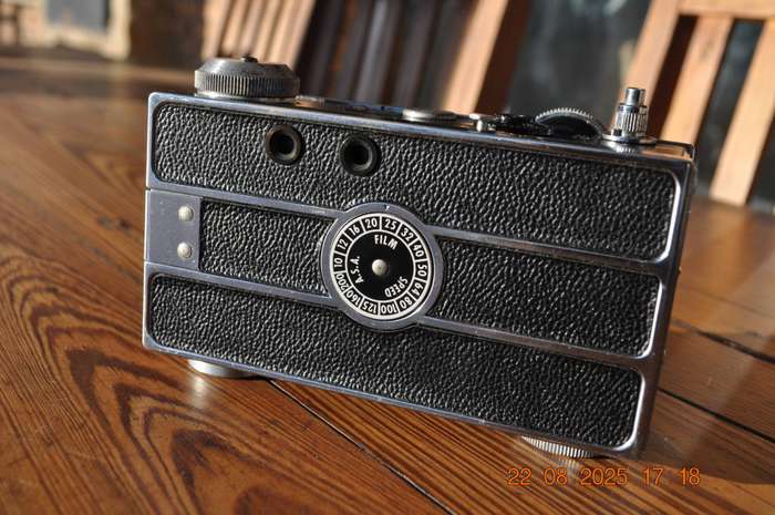 Vintage Argus C3 The Brick Film Camera