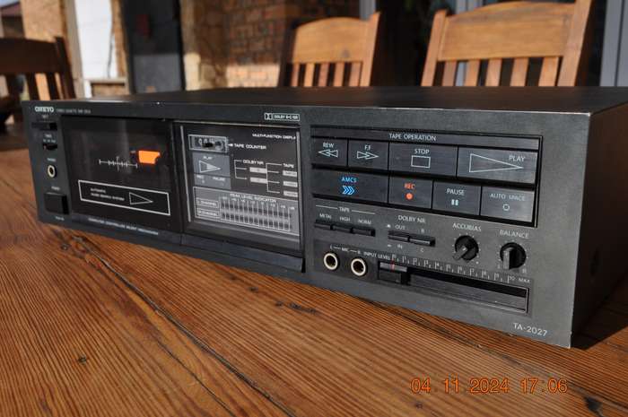 Vintage 1980s Onkyo TA-2027 Cassette Tape Deck