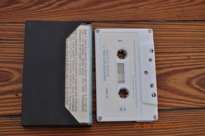 Shakin' Stevens - Greatest Hits : Vol 1 (Cassette)