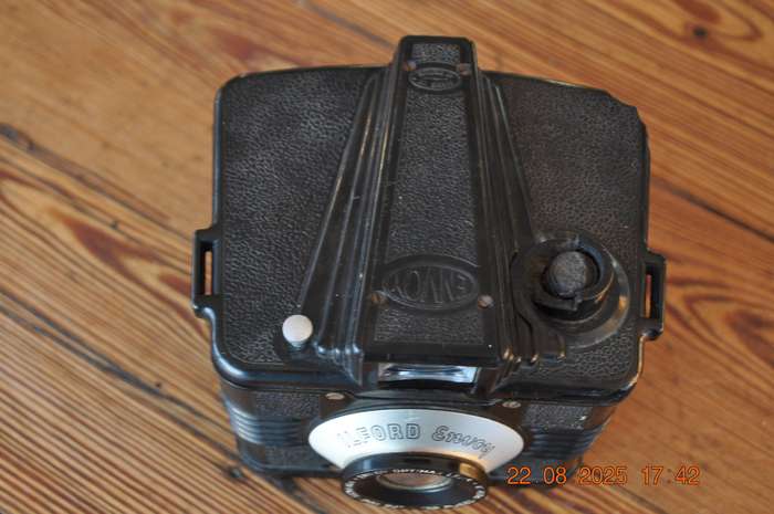 Vintage Elford Envoy Film Camera