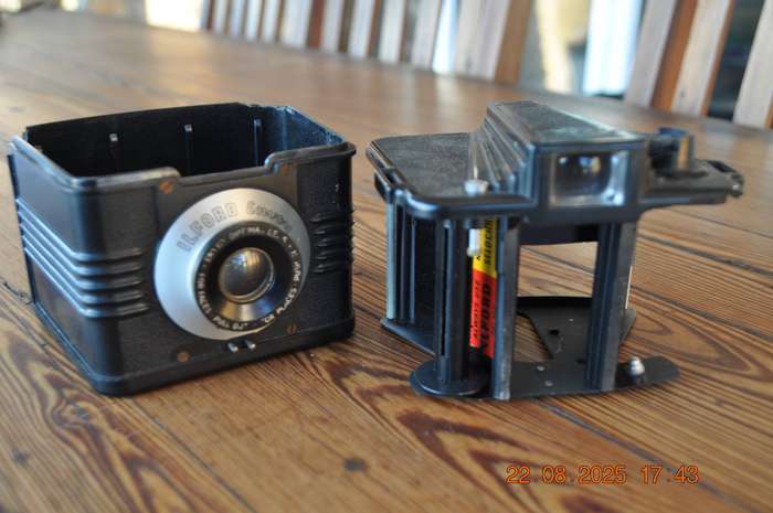 Vintage Elford Envoy Film Camera