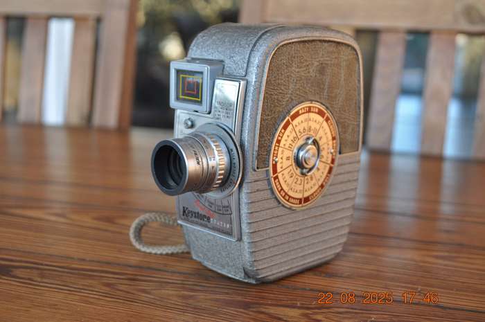 Vintage Keystone Capri K25 8mm Movie Film Camera