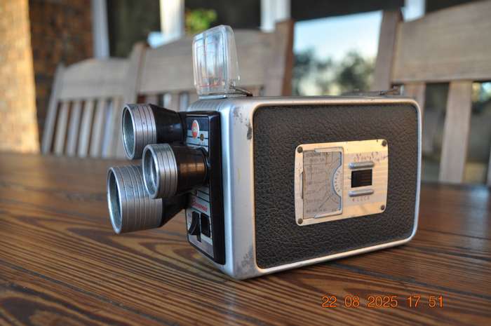 Vintage Kodak Brownie 8mm Movie Film Camera