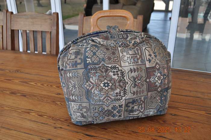 Teapot Carrier Carriage Cozy