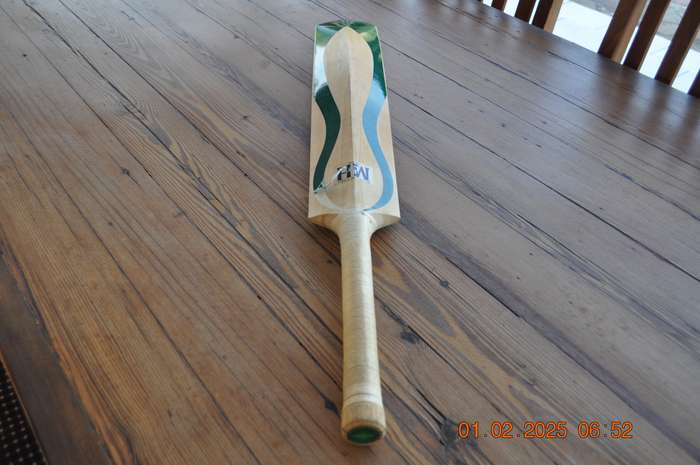 Millichamp And Hall Original Cricket Bat