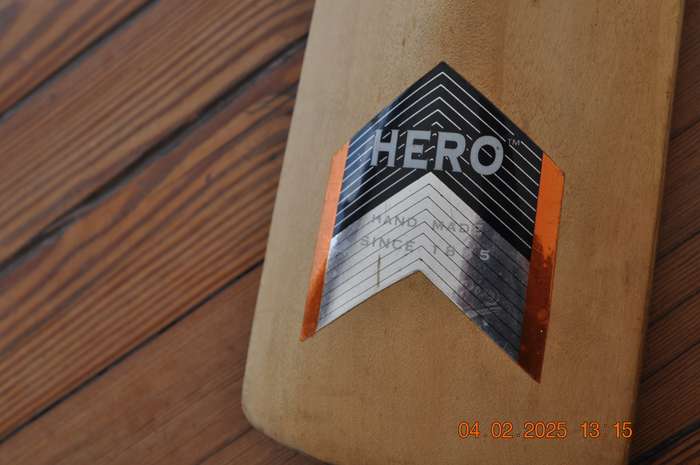 GM Cricket Bat Singed By South Africa