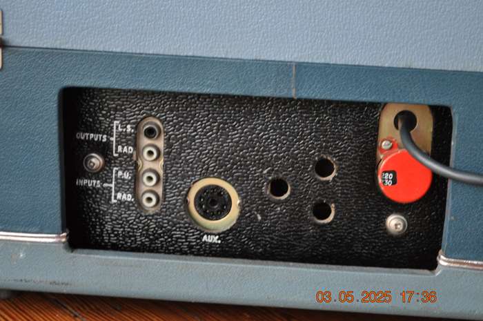 Vintage Pilot Reel to Reel Tape Recorder Player (working)