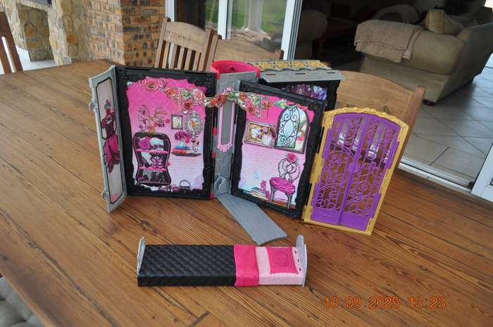 Briar Beauty  Ever After High Thonecoming Incomplete
