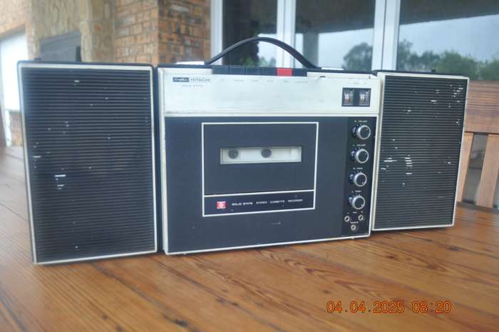 Vintage Hitachi Level Matic Boom Box from 1960s