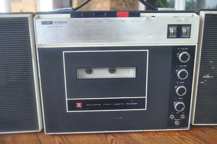 Vintage Hitachi Level Matic Boom Box from 1960s