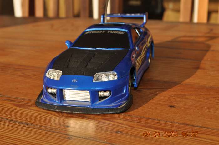 Toyota Supra Model Car Scale 1:24