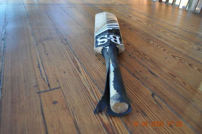 Kids B&S Size 1 Cricket Bat (ages 4 to 5)
