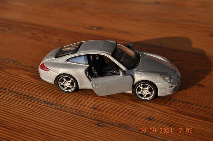 Welly Posh Model Car