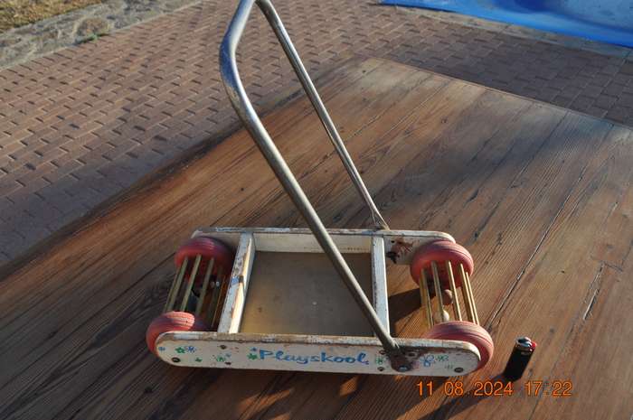 Vintage Playskool Kiddies Push Along Trolley