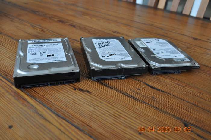 Sata PC Desk Top Hard Drives 250GB x 2 and 500GB