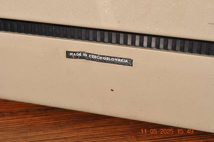 Vintage Consul 2224 Typewriter (working)