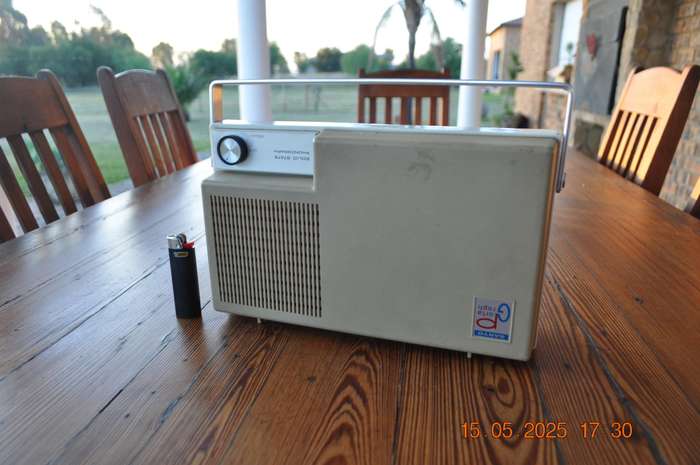 Vintage Sanyo Portable Record Vinyl LP Player (as is)