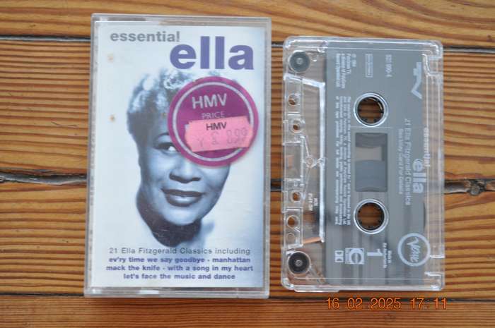 Ella Fitzgerald - Essential Ella (Cassette)
