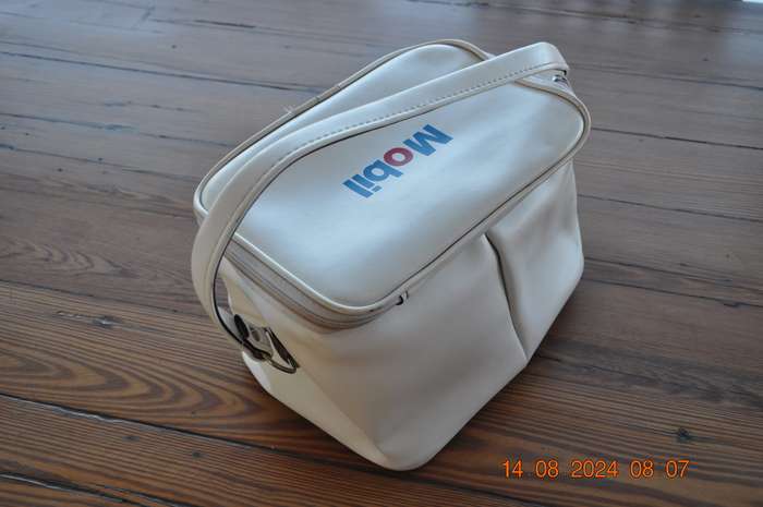 Vintage Mobil Oil Cooler Carry Bag