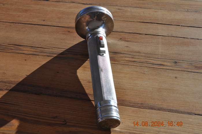 Vintage Petrel Flash Light Working