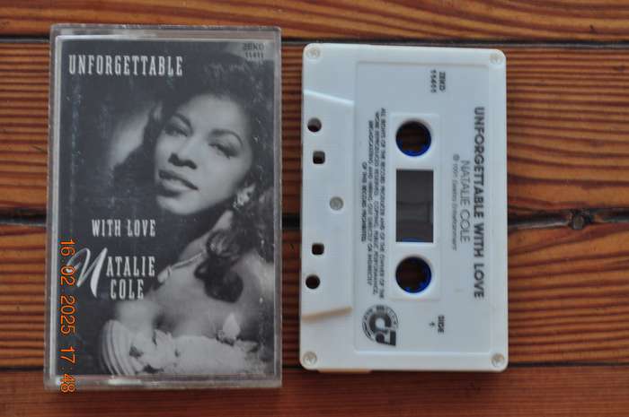 Natalie Cole - Unforgettable With Love (Cassette)