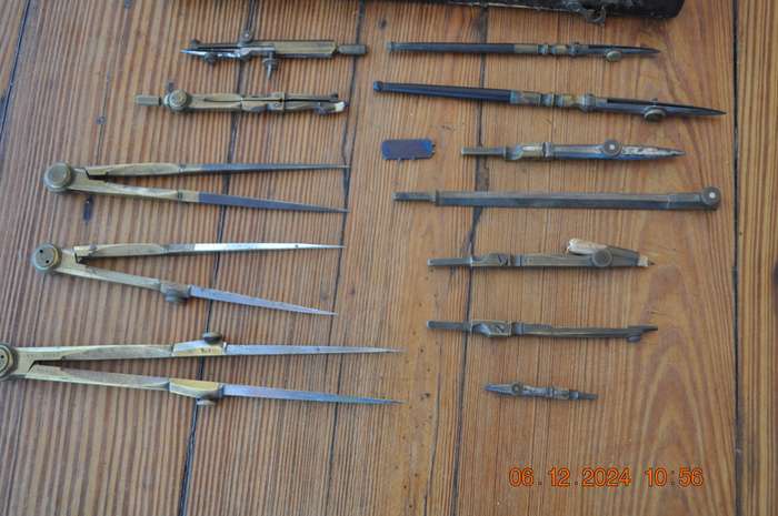 Vintage Homel Esser Aarau Drafting Set