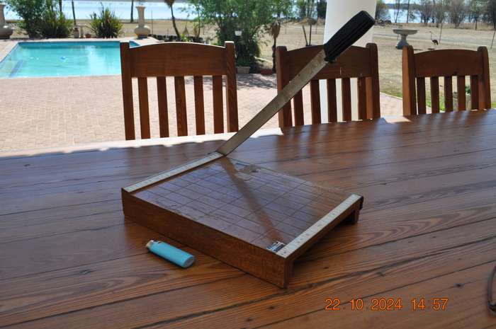 Vintage Lion Paper Trimmer Cutter