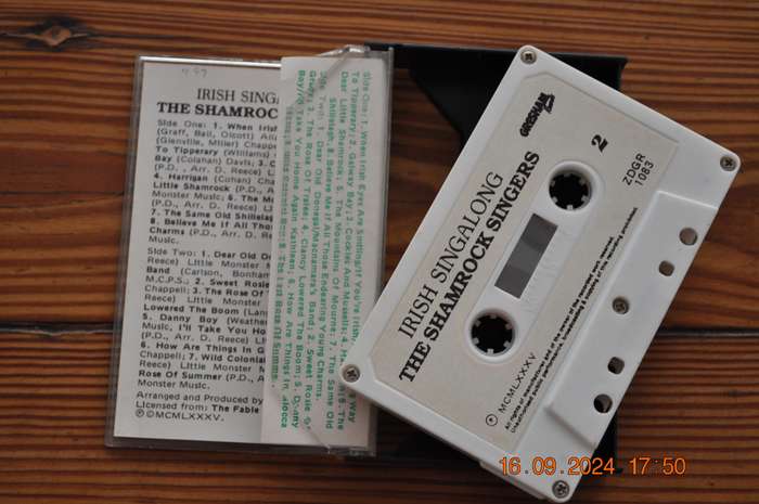The Shamrock Singers - Irish - Singalong (Cassette)