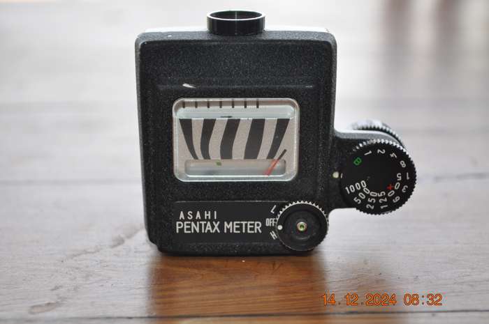 Vintage Asahi Pentax Light Meter
