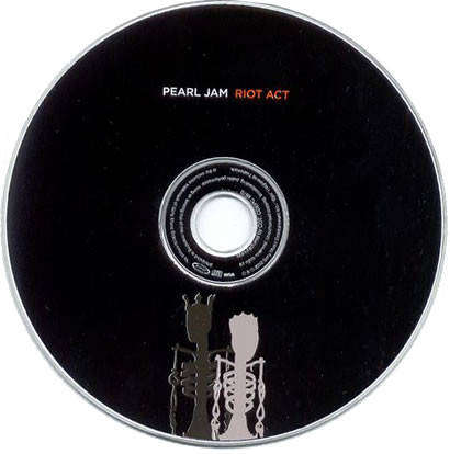 Pearl Jam - Riot Act (Tri-Fold Digipak CD)