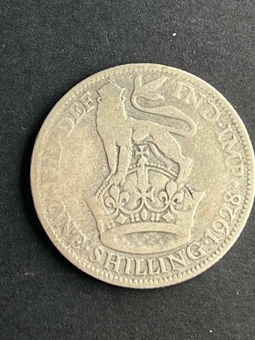 1928 George V One shilling silver
