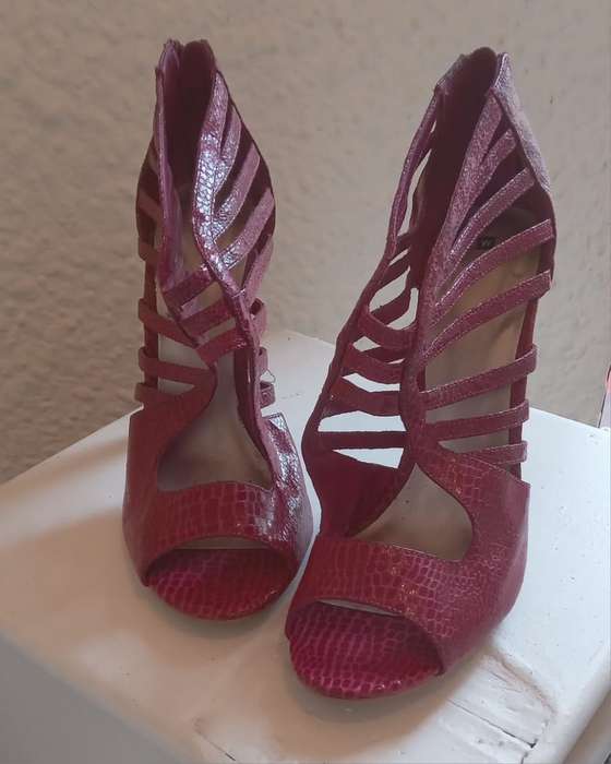 Ladies Shoes