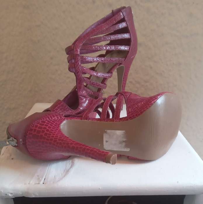 Ladies Shoes
