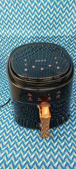 Silver Crest 6L Air Fryer   Unboxed, New (Black)