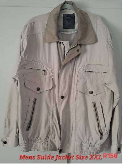 Mens Suide Jacket -  Lots of Pockets-  Size XXL -  Like New