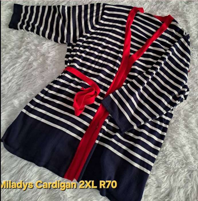 Miladys Cardigan - Size 2XL -  Like New