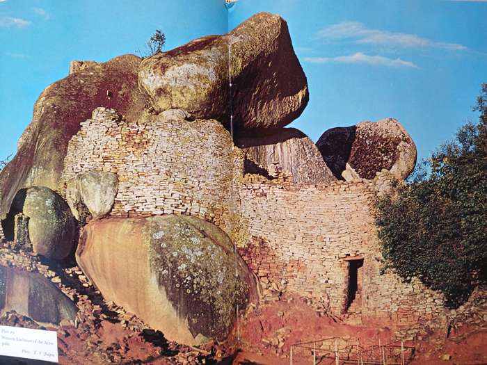 Ancient ruins and vanished civilizations of Southern Africa by Roger Summers