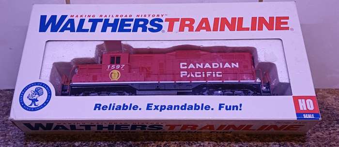 Walthers HO Scale Canadian Pacific GP9M Diesel Locomotive #1597