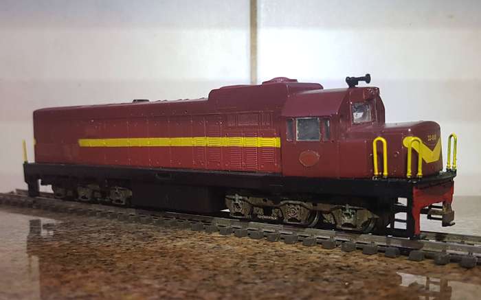 SAR Class 33-000 Diesel Locomotive #33-006 body mounted on HO Scale Frateschi chassis