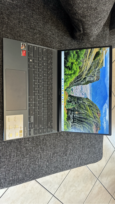 ASUS Zenbook 14