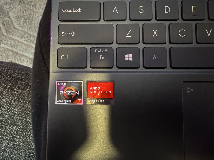 ASUS Zenbook 14