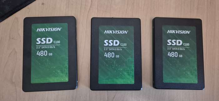 3x Hikvision C100 480GB 2.5" SSD
