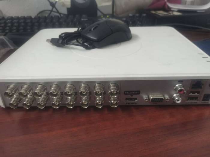 USED HIKVISION 16Ch Turbo Dvr WITH MOUSE ONLY NO BOX